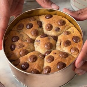 SCOOPABLE COOKIE TIN