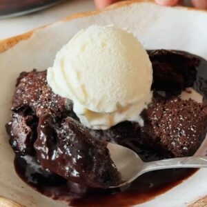 HOT FUDGE CAKE IN AIRFRYER